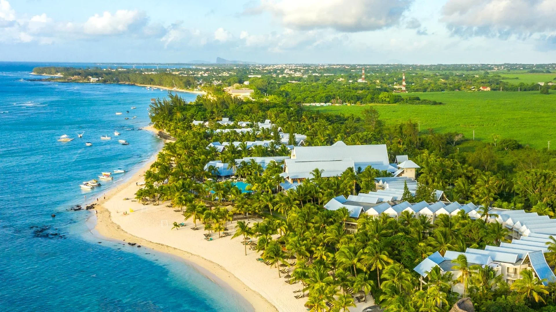 Victoria Beachcomber Resort & Spa